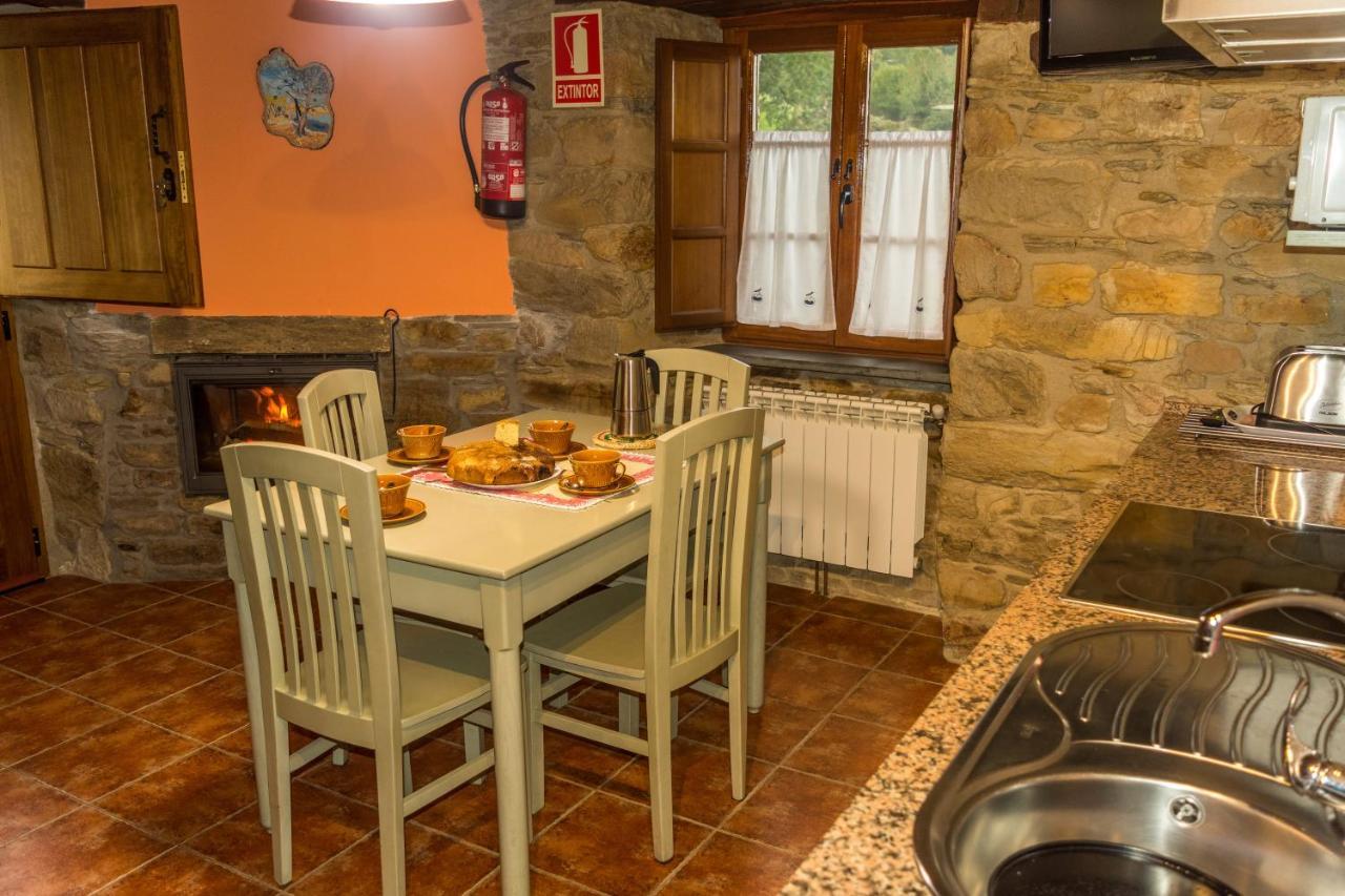 Apartamentos Rurales Tia Vicenta Santa Eulalia de Oscos Luaran gambar