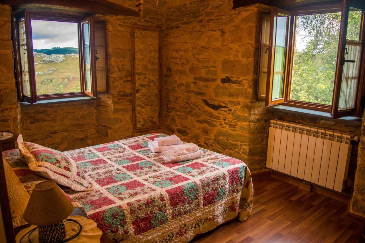 Apartamentos Rurales Tia Vicenta Santa Eulalia de Oscos Luaran gambar