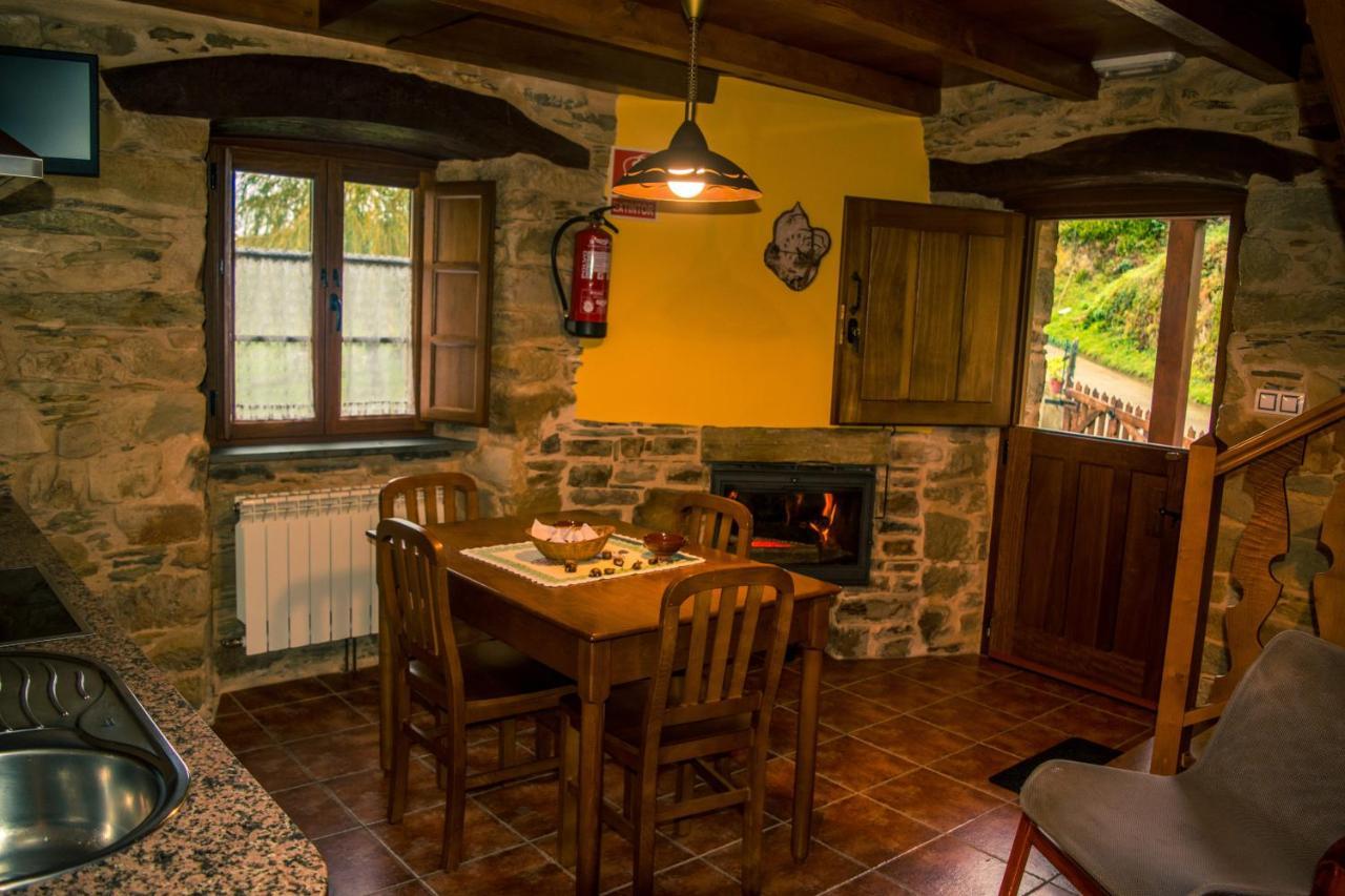 Apartamentos Rurales Tia Vicenta Santa Eulalia de Oscos Luaran gambar